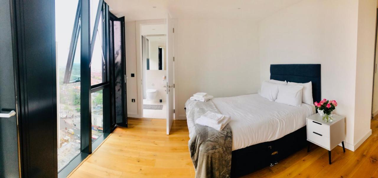 Luxury 2 Bedroom Apartment 20 Min From Central London Ngoại thất bức ảnh