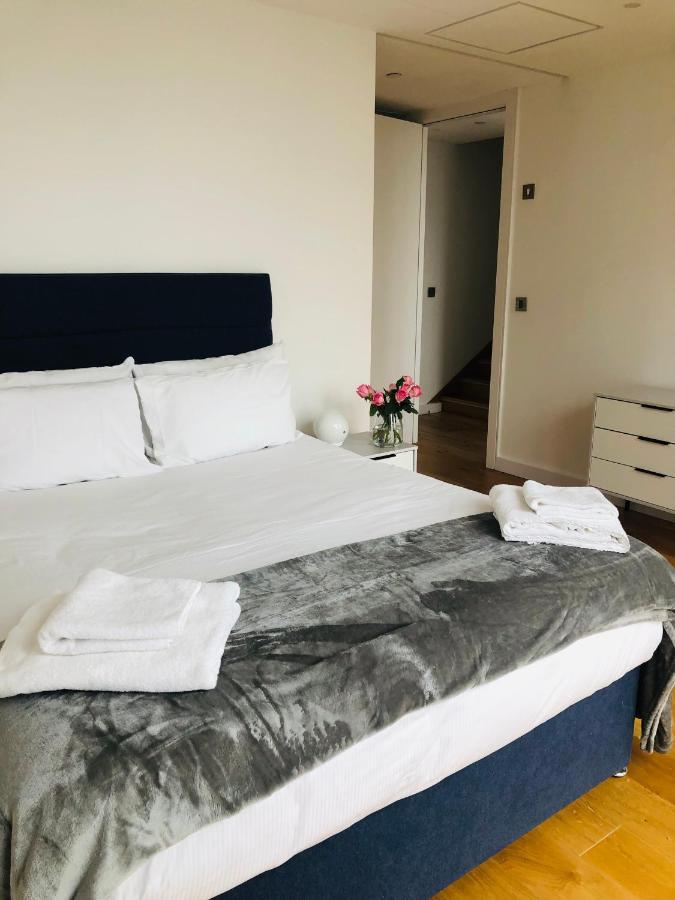 Luxury 2 Bedroom Apartment 20 Min From Central London Ngoại thất bức ảnh