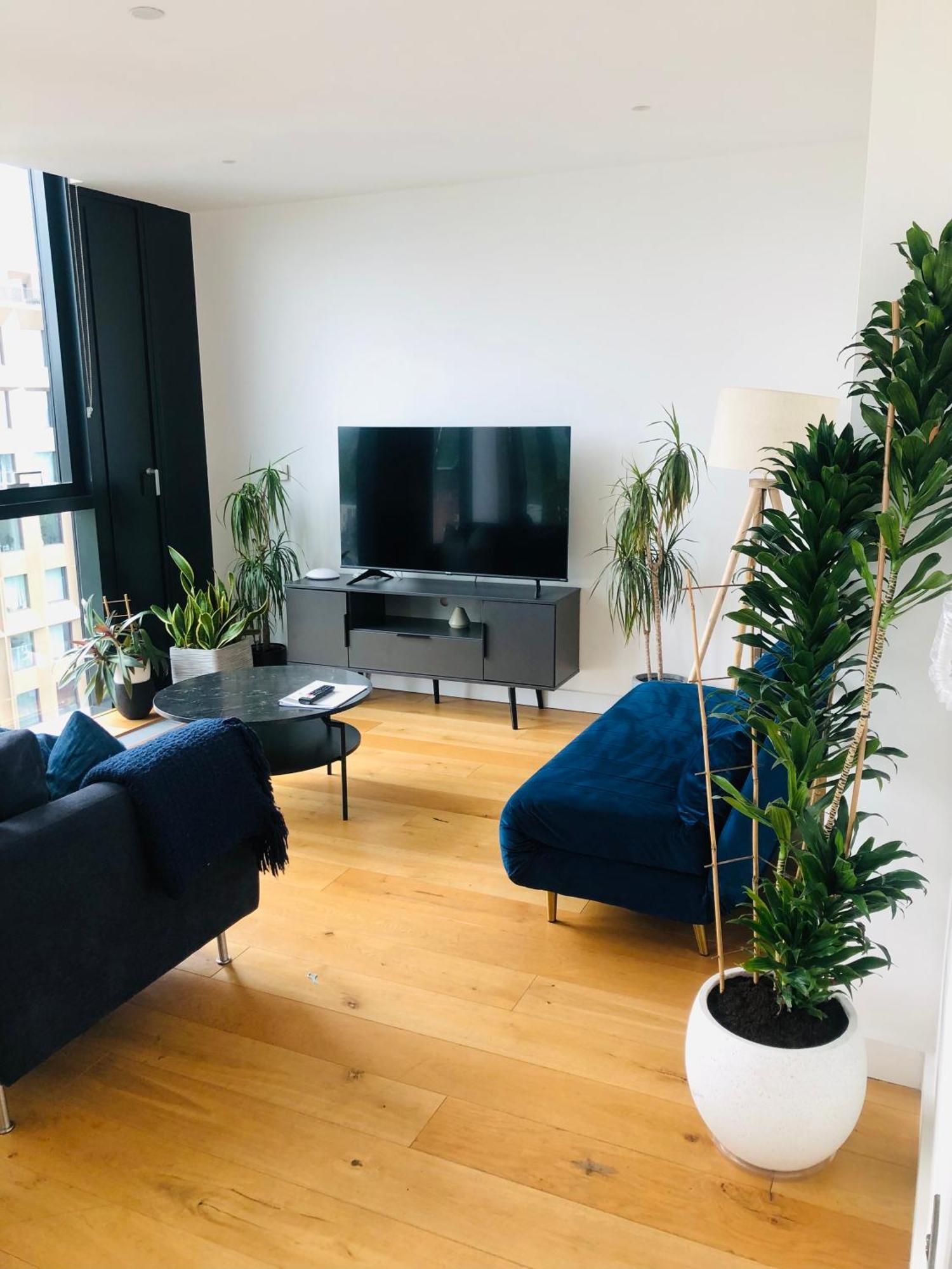 Luxury 2 Bedroom Apartment 20 Min From Central London Ngoại thất bức ảnh